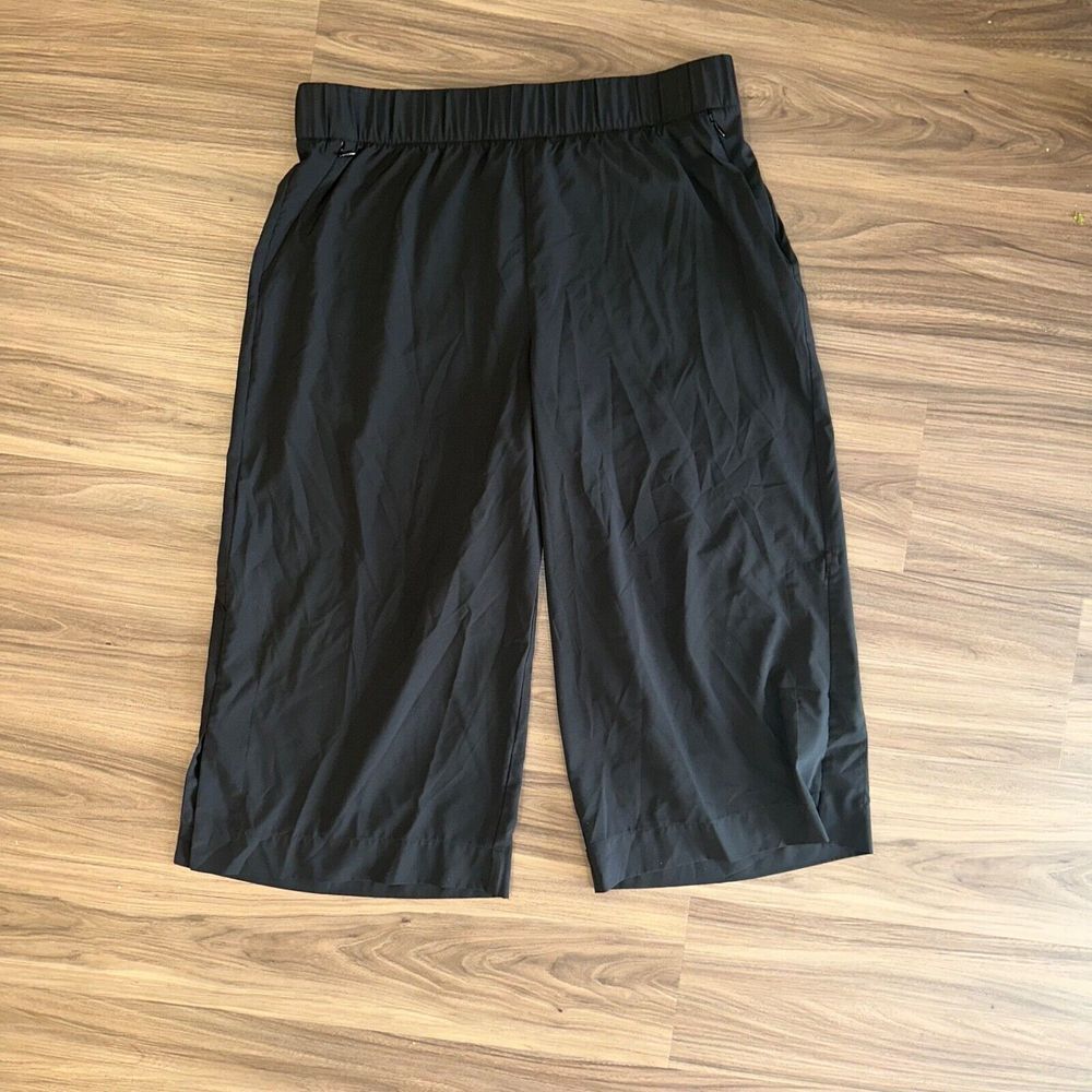 Soft Surroundings black wide leg crop pants size petite large